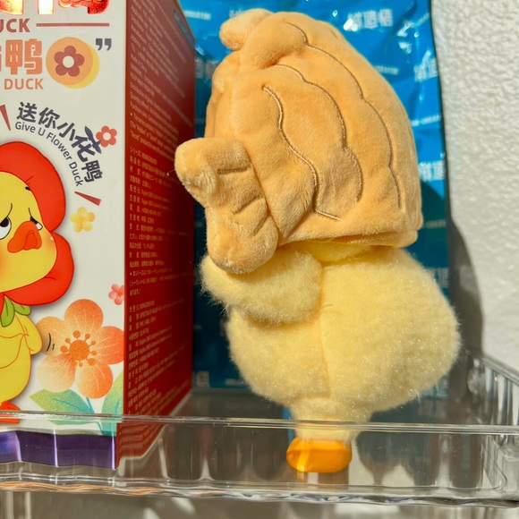 Upsetduck Act Cute Duck Figure Confirmed Petting Cat Duck - Picture 5 of 5